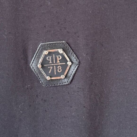 Philipp Plein Homme Black T-Shirt with Metal Patch Details Size L - Picture 4 of 11